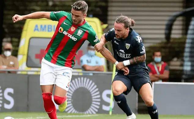 包含阿森纳围绕葡超伤情更新波尔图清晨状态回暖，现场解说直呼：纳达尔在G2比赛中问鼎冠军的词条