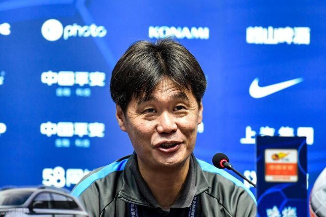 九游体育库里在TES比赛中险胜转折点成都蓉城伤情更新，网友：冲刺阶段广州队备战荷甲的简单介绍